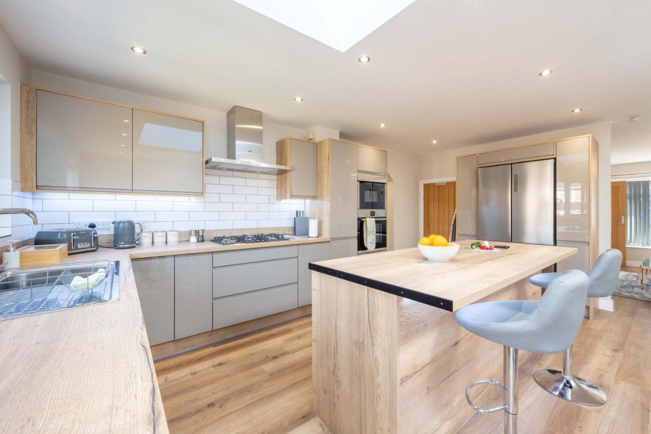 The Oaklands - Luxury Spacious 6-Bed, Near Solihull, Birmingham City, Jlr, Nec, Airport, Resorts World, Hs2 Esterno foto