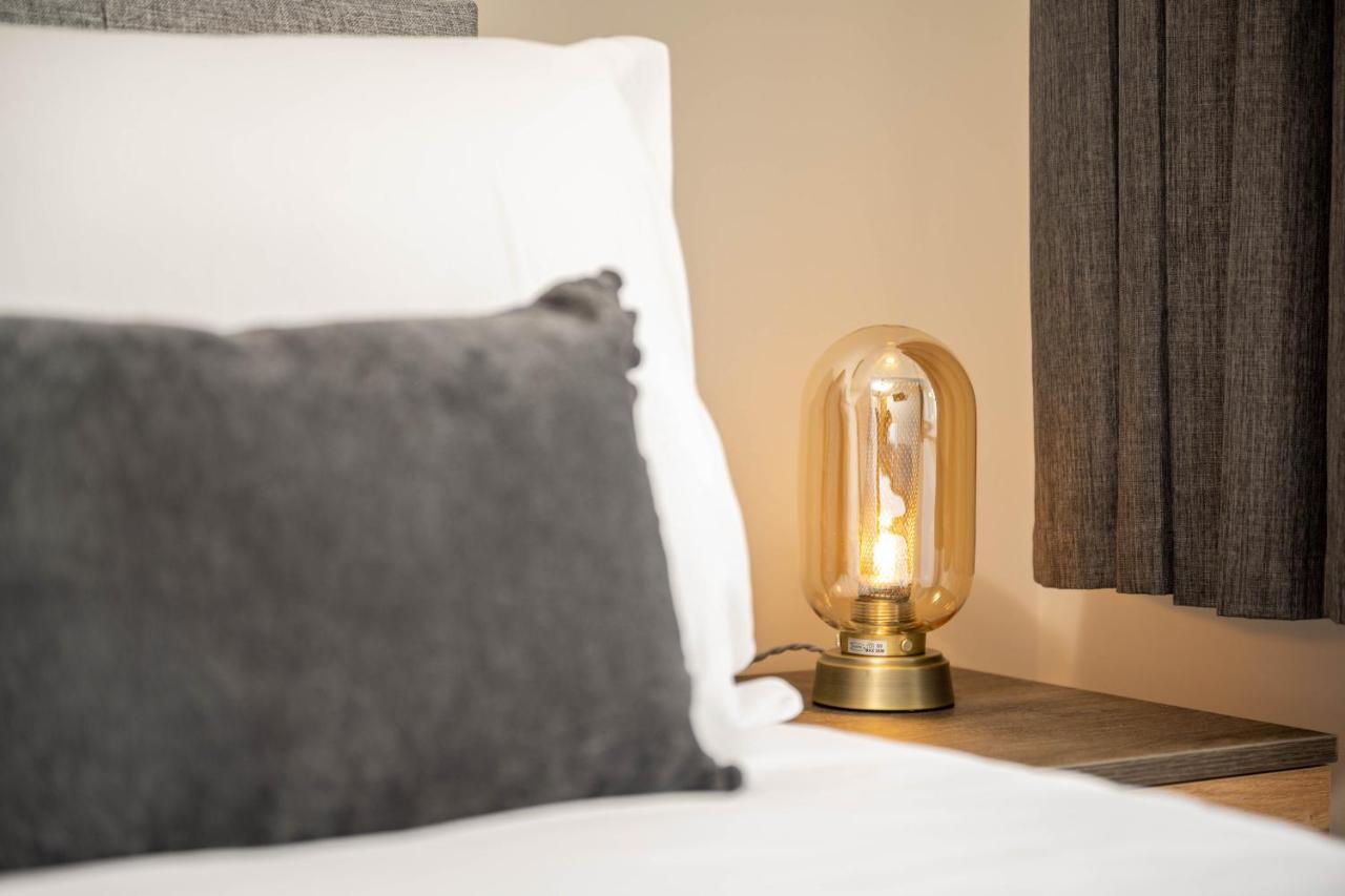 The Oaklands - Luxury Spacious 6-Bed, Near Solihull, Birmingham City, Jlr, Nec, Airport, Resorts World, Hs2 Esterno foto