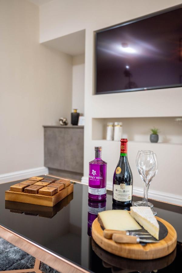 The Oaklands - Luxury Spacious 6-Bed, Near Solihull, Birmingham City, Jlr, Nec, Airport, Resorts World, Hs2 Esterno foto