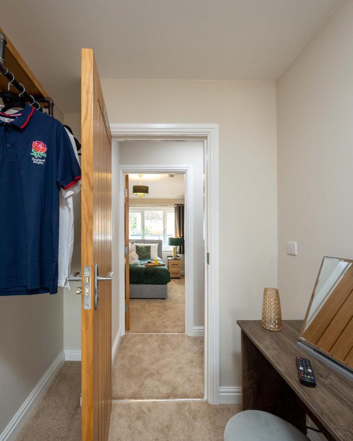 The Oaklands - Luxury Spacious 6-Bed, Near Solihull, Birmingham City, Jlr, Nec, Airport, Resorts World, Hs2 Esterno foto