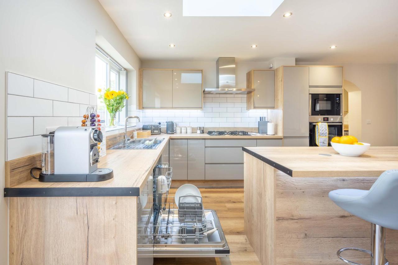 The Oaklands - Luxury Spacious 6-Bed, Near Solihull, Birmingham City, Jlr, Nec, Airport, Resorts World, Hs2 Esterno foto